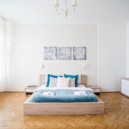Nine Trees Apartment Budapest Exterior photo